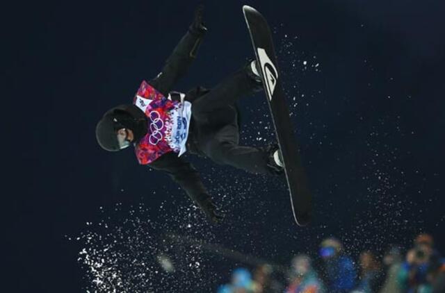 Olimpinis auksas - Šveicarijos snieglentininkui Jurijui Podladčikovui