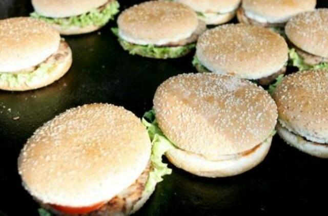 Seksas pornografijos prisižiūrėjusiems paaugliams - kaip greito maisto užkandinė