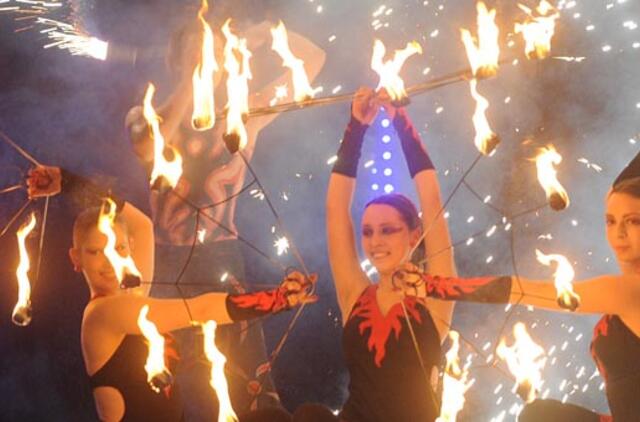 "Stintapūkio" šventėje - fakyrų ugnies šou