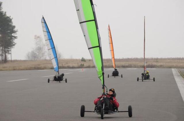 Susitarta dėl medžių kirtimo Nidos aerodrome