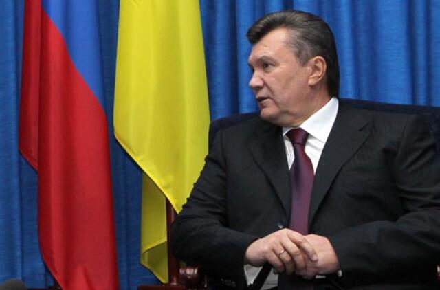 Ukrainos opozicija spaudžia Viktorą Janukovyčių atsistatydinti