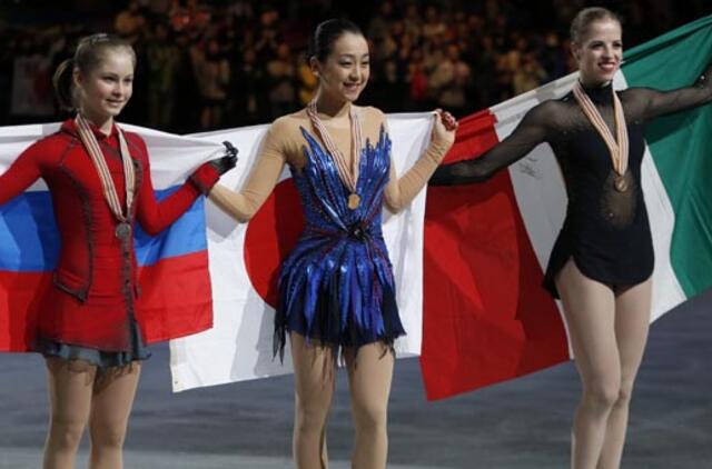 Japonijos čiuožėja Mao Asada trečią kartą tapo pasaulio čempione