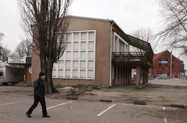 Pagaliau pardavė perkėlos pastatą