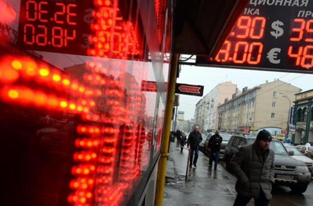 Rusijos rublio vertė krenta žemyn