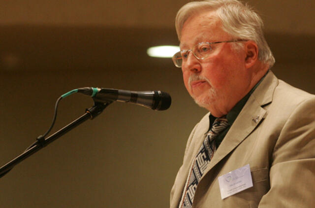 Vytautas Landsbergis: "ES planuojamos sankcijos Rusijai – tai viščiukų sankcijos smaugliui'