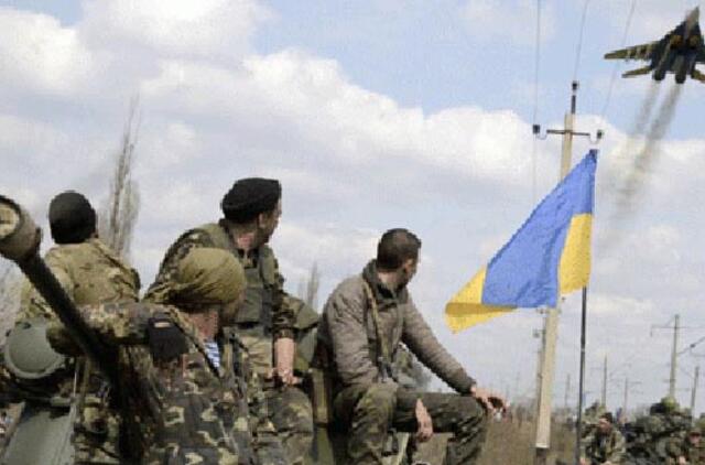 Donecke paleisti 5 įkaitai