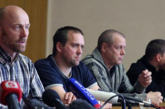 ESBO reikalauja nedelsiant paleisti visus Rytų Ukrainoje sulaikytus stebėtojus