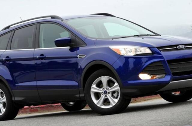 "Ford" atšaukia per 400 tūkst. automobilių