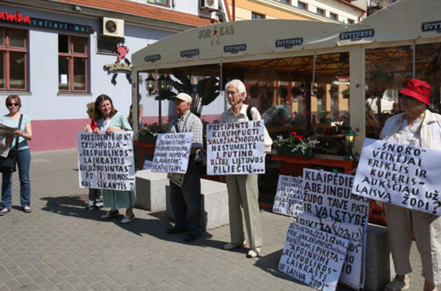 Cenzūra atgimė. Ura!?