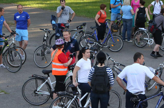Finišuojantis "Dviračių iššūkis" kursto aistras