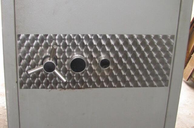 Iš seifo pavogė beveik 100 tūkst. litų