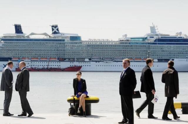 Laukiama didžiausio uosto istorijoje kruizinio laivo