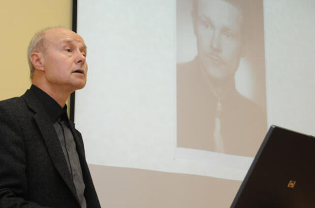 KU laikinai vadovaus psichologas