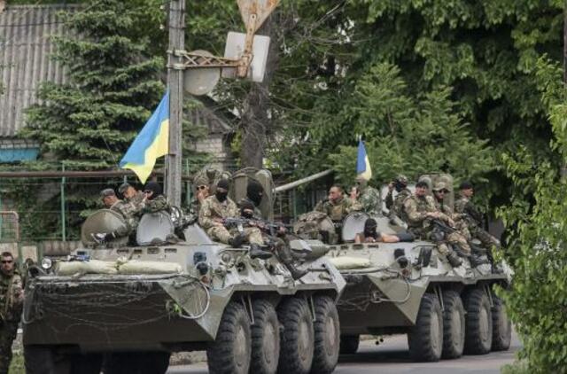 Per separatistų atakas Ukrainoje žuvo 14 kareivių