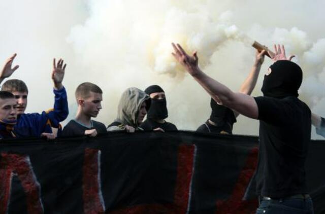 Prorusiški protestuotojai apsupo Odesos milicijos būstinę