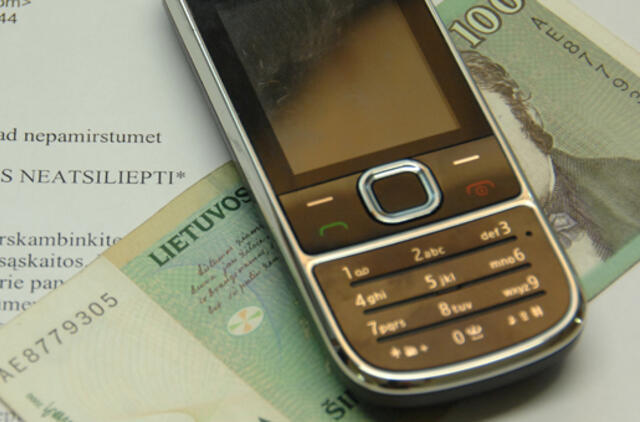 Telefoniniai sukčiai vis dar randa savo aukų