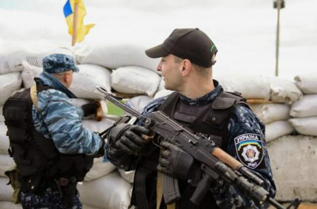 Ukrainoje tęsiama kovinė operacija prieš separatistus