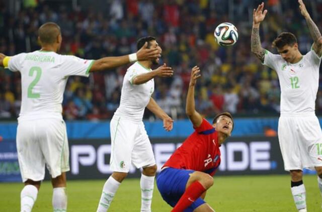 Alžyro futbolininkai nugalėjo Pietų Korėjos rinktinę 4:2