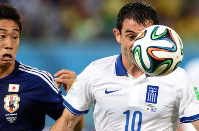 Graikijos ir Japonijos futbolininkų dvikova baigėsi be įvarčių