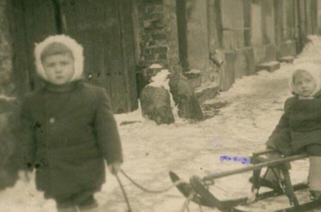 Klaipėdos akvarelės: namai ir žmonės (342)