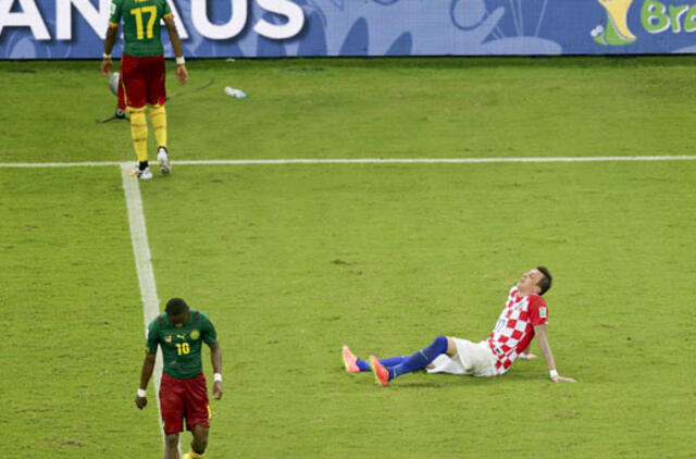 Kroatijos futbolininkai šventė užtikrintą pergalę prieš Kamerūną