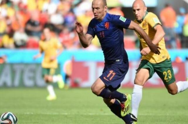 Olandijos futbolininkai nugalėjo australus ir šventė antrąją pergalę