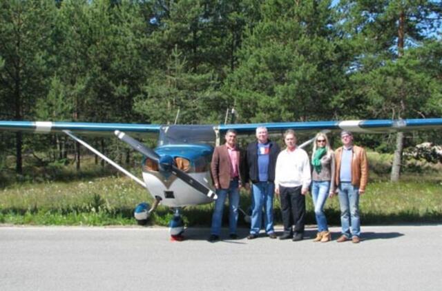 Po trylikos metų Nidoje nusileido orlaivis