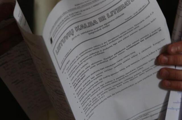 Po lietuvių kalbos egzamino ašarų nėra