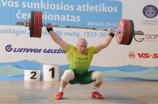 Sugrįžęs sunkiaatletis priminė, kas čia geriausias