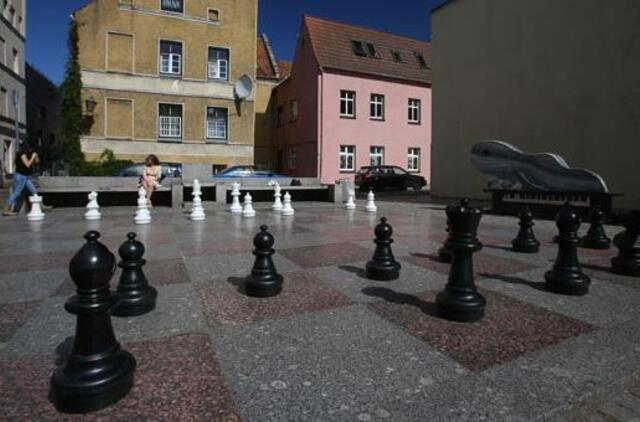 Chuliganams vėl užkliuvo šachmatai