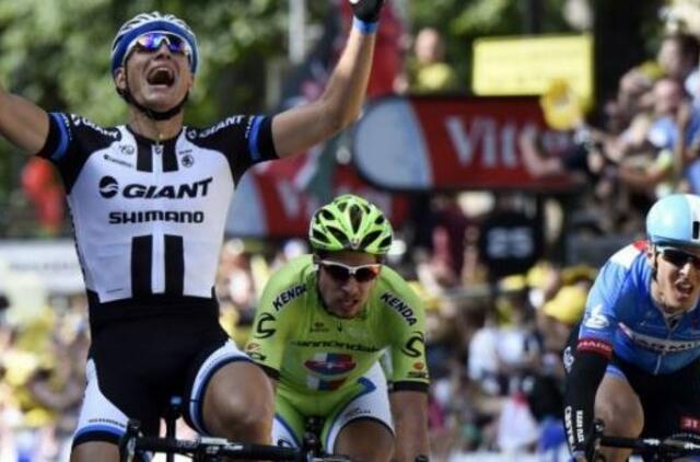 Dviratininkas Ramūnas Navardauskas pirmajame "Tour de France" etape finišavo trečias