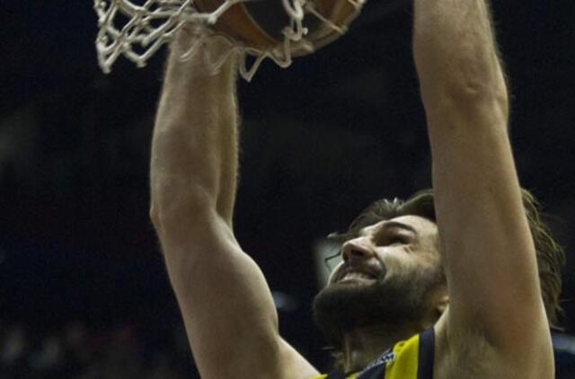 "Fenerbahce Ulker" nepratęsė sutarties su Linu Kleiza