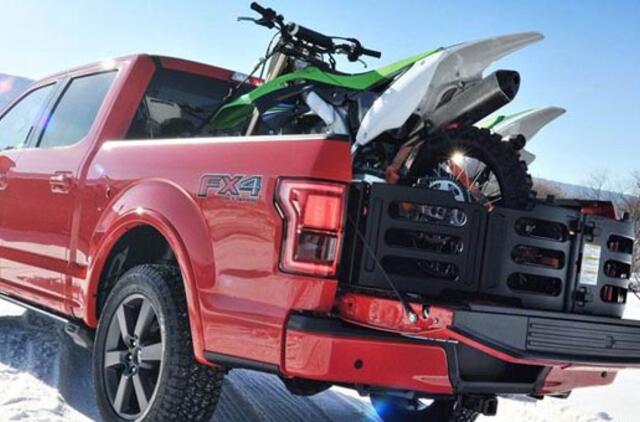 Koks automobilis yra amerikietiškiausias?