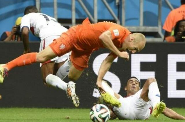 Olandijos futbolininkai po 11 m baudinių serijos iškovojo kelialapį į pasaulio čempionato pusfinalį