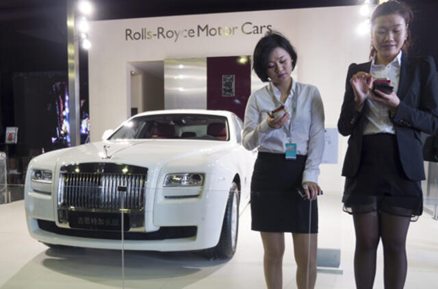 "Rolls-Royce" automobilių pardavimai išaugo 33 proc.