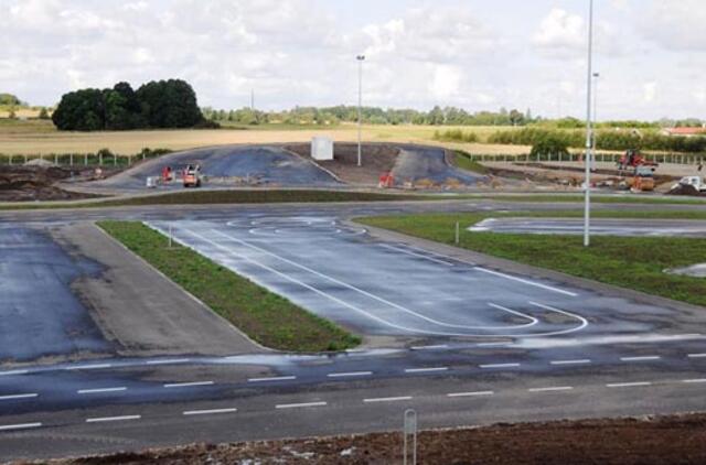 Autodromas bus iššūkis ir vairavimo asams