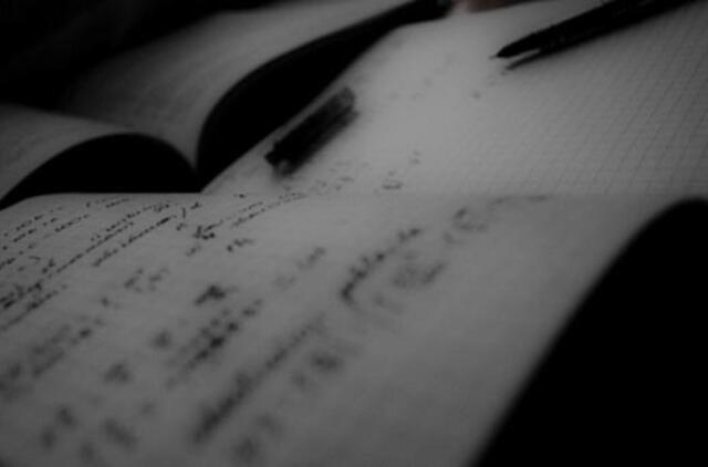 Gerės apmokėjimas už mokinių darbų tikrinimą