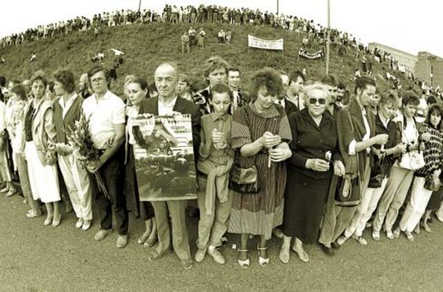 Lietuva mini istorinio Baltijos kelio 25-metį