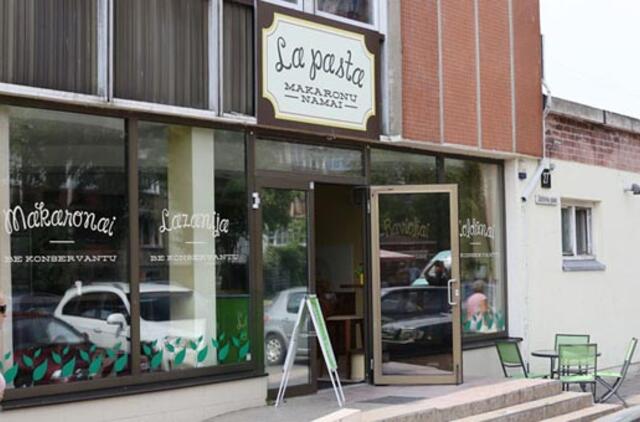 Makaronų namuose ant ausų nieko nekabino