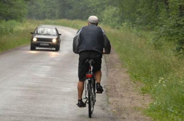 Nutrūkstantis dviračių takas taip ir liks problema