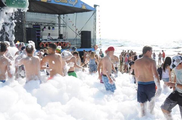 Prasidėjo 5-asis festivalis "Karklė Live Music Beach"