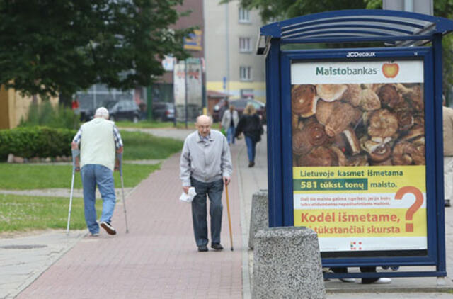 Stotelių su tualetais idėjos neatsisako