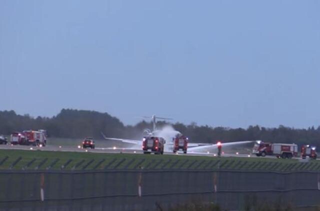 Taline avariniu būdu leidosi keleivinis lėktuvas, kuriuo skrido 91 žmogus