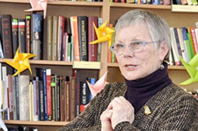 Savo namų kieme žuvo poetė Alma Karosaitė