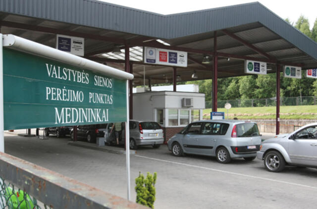 Baltarusija stabdo pėsčiųjų eismą per keturis punktus pasienyje su Lietuva