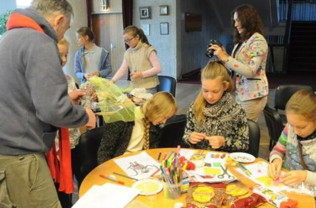 "Makaronų operos" personažų autoriai - vaikai