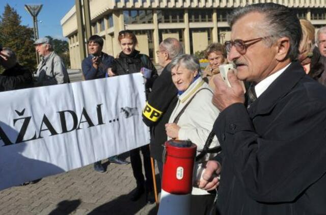 Pensininkų mitingo iniciatorius prarado sąmonę