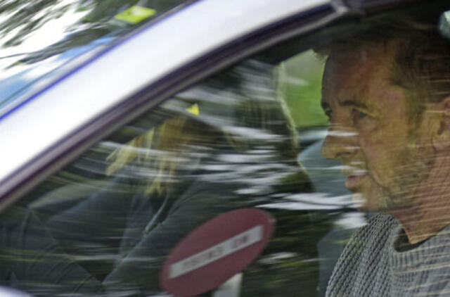 AC/DC būgnininkas Filas Radas kaltinamas mėginimu organizuoti nužudymą