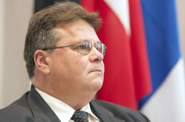 Dėl lietuviškų automobilių nepraleidimo Rusijos ambasadorius bus kviečiamas pasiaiškinti