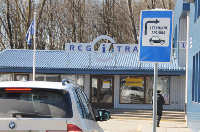 Įstatymo pataisos spręs automobilių išregistravimo problemas